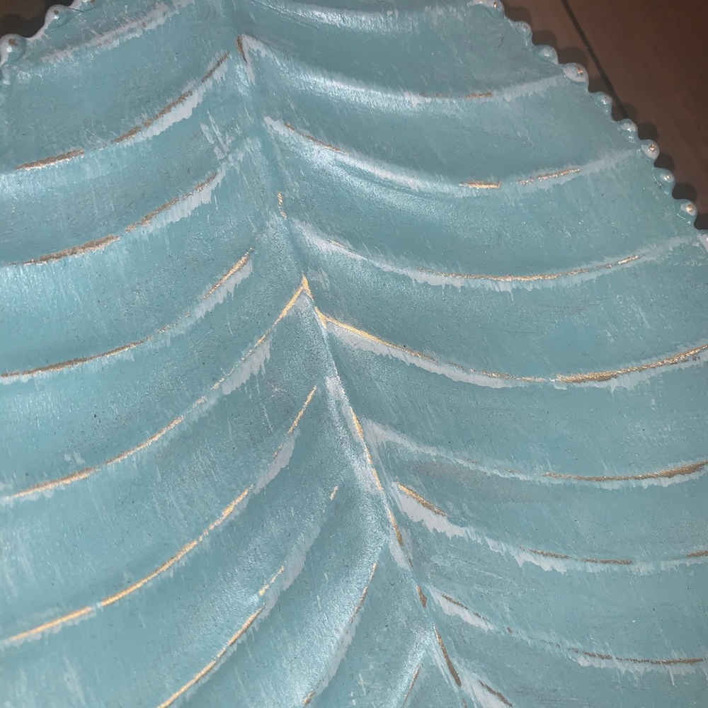 Metal feather green goldish silverish accents - Picture 2 of 3
